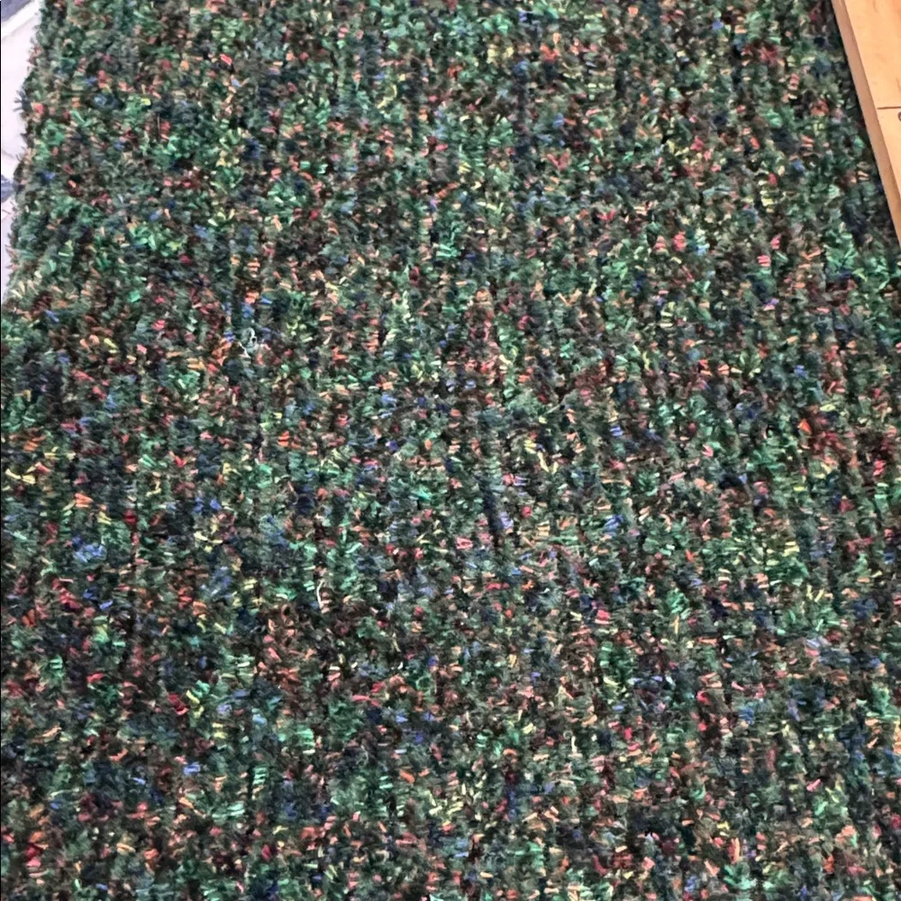 Women's multi Green chenille hand knit scarf. Stunning colors ! 12” by50”. - Picture 5 of 5